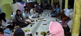 KEGIATAN PERTEMUAN RT DI JETIS BERSAMA KKN USD MEMBAHAS RASUL BERSAMA KALURAHAN KARANGMOJO